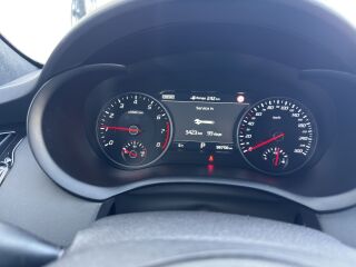 Kia Stinger GT 3.3 272kW