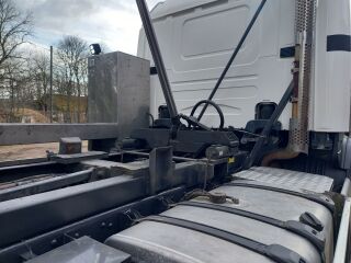Scania P420 6x2x4 309kW
