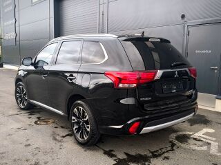 Mitsubishi Outlander PHEV pistikhübriid 4WD 2.0 89/50kw 139кВ