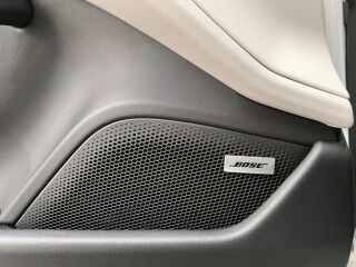 Porsche Taycan 4S 420кВ