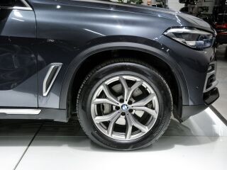 BMW X5 3.0 V6 NOVC-HEV 210kW
