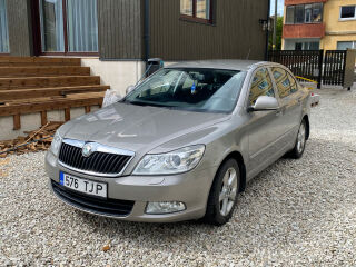Skoda Octavia 1.2 77кВ