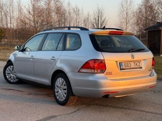 Volkswagen Golf Variant Facelift EU5 1.6 R4 TDI BMT 77кВ