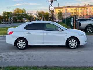 Peugeot 301 1.2 R3 53kW