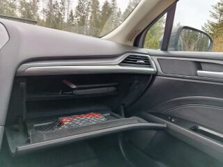 Ford Mondeo Titanium Powershift 2.0 132kW
