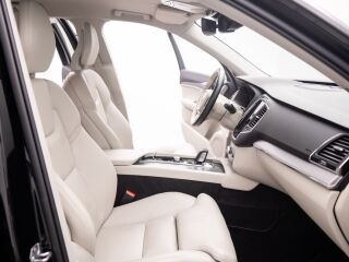 Volvo XC90 AWD Momentum Pro Mild Hybrid 2.0 183kW