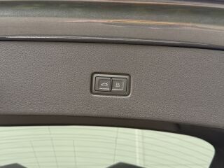 Audi Q8 50TDI Quattro S-Line Facelift 3.0 TDI 210кВ