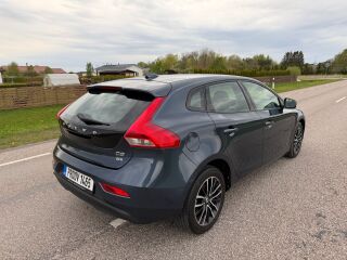 Volvo V40 Momentum 2.0 D2 88кВ