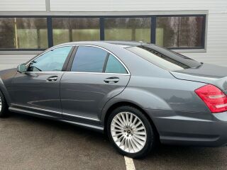 Mercedes-Benz S 320 3.0 173kW