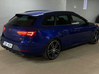 SEAT Leon ST Cupra 300 4Drive 2.0 221kW
