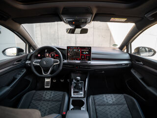 Volkswagen Golf R-Line 1.5 110кВ