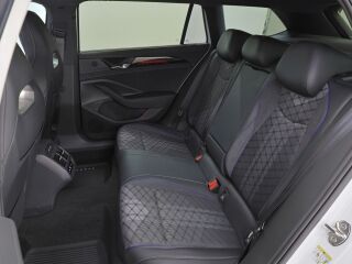 Volkswagen Passat R-Line 4Motion 2.0 142кВ