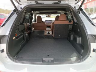 Mitsubishi Outlander Instyle Plus Luxury 4WD 2.4 PHEV 225кВ