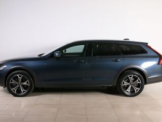 Volvo V90 Cross Country AWD ULTIMATE XENIUM LUXURY FULL 2.0 B5 KERS Mild Hybrid MY22 183kW