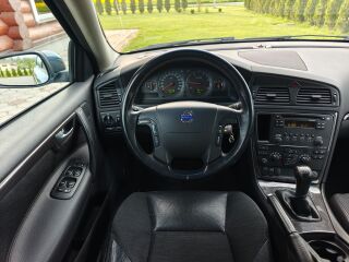 Volvo V70 2.4 136kW