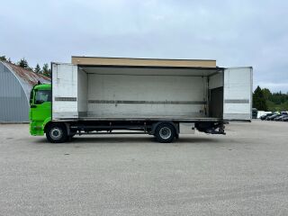 MAN TGM 18.290 4X2 EURO6 + SIDE OPENING EURO 6 213кВ