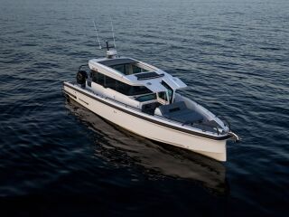 Axopar 37 XC CROSS CABIN Brabus Line Trim Package 2 x 350 hp 211 hours total 257kW