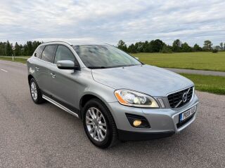 Volvo XC60 Summum 2.4 R5 D5 129кВ
