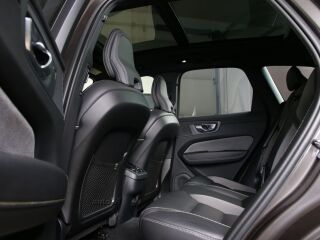 Volvo XC60 AWD ULTIMATE DARK INTELLI SAFE PRO MY24 2.0 B5 KERS Mild Hybrid 184kW