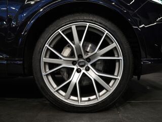 Audi Q7 S-line 50d 3.0 50 TDI Black Edition Original 210kW