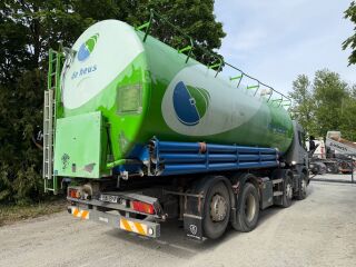 Scania 114 8x2