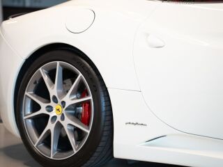 Ferrari California 4.3 V8 338kW