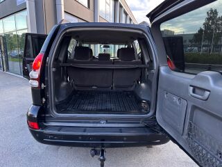 Toyota Land Cruiser Black 3.0 127kW