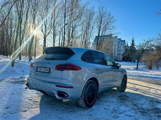 Porsche Cayenne 3.0 210кВ