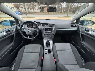 Volkswagen Golf 1.2 77kW