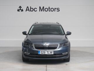 Skoda Octavia Elegance Combi 1.5 96кВ