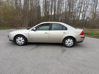 Ford Mondeo 1.8 r4 81kW