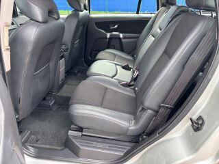 Volvo XC90 Momentum AWD 2.4 R5 D5 136kW