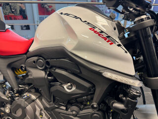Ducati Monster 937 + L2 82kW