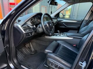 BMW X5 xDrive30d Comfort 3.0 R6 d 190kW