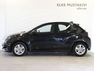 Toyota Yaris Active 68кВ