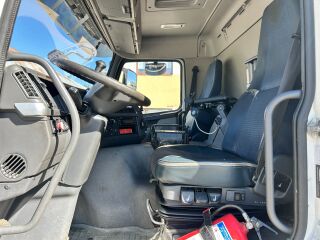 Volvo FM300 6X2 EURO4 + HIAB XS + TIPPER 225kW
