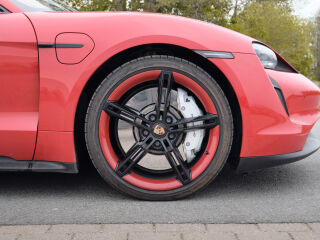 Porsche Taycan 4S Performance Battery Plus 420kW