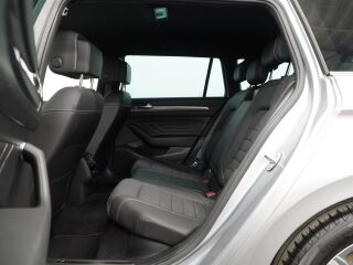 Volkswagen Passat R-line 2.0 147kW