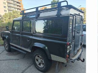 Land Rover Defender 2.5 90kW