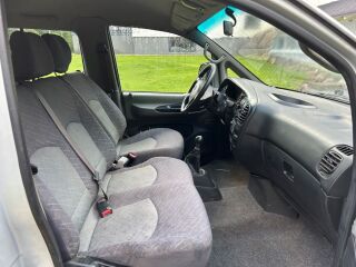 Hyundai H1 2.5 74kW