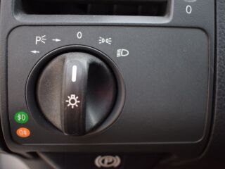 Mercedes-Benz E 220 Avangarge 2.2 R4 CDI 105kW