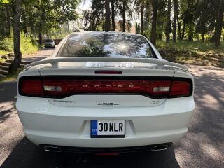 Dodge Charger 5.7 276kW