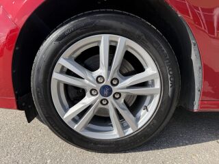 Ford S-MAX TITANIUM KOMBI FACELIFT 2.0 R4 ECOBLUE 150 110kW