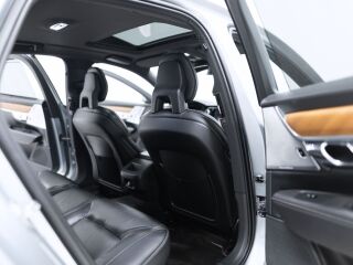 Volvo S90 2.0 140kW