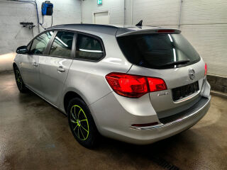 Opel Astra 1.6 81kW