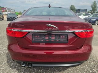 Jaguar XF 20d Portfolio 2.0 132kW