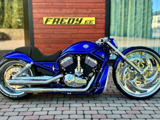 Harley-Davidson VRSCA V-Rod 26 Esi- ja 300 Tagaratas V2 Revolution 86kW