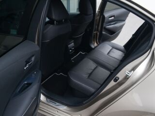 Toyota Corolla Luxury Plus 1.8 72kW