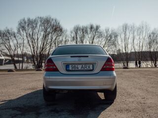 Mercedes-Benz C 180 2.0 95кВ
