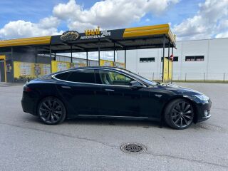 Tesla Model S 52kW